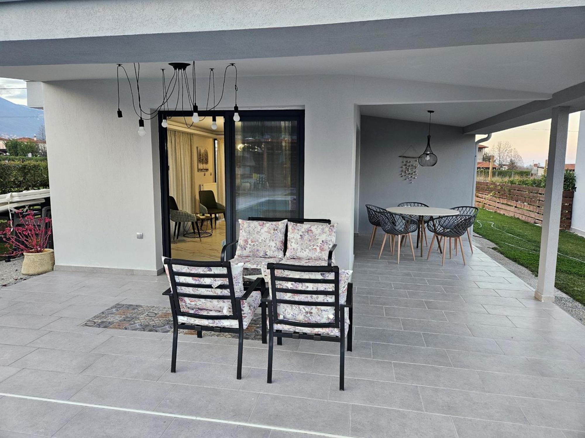 Olympus Paradise 4 Skotina Exterior photo